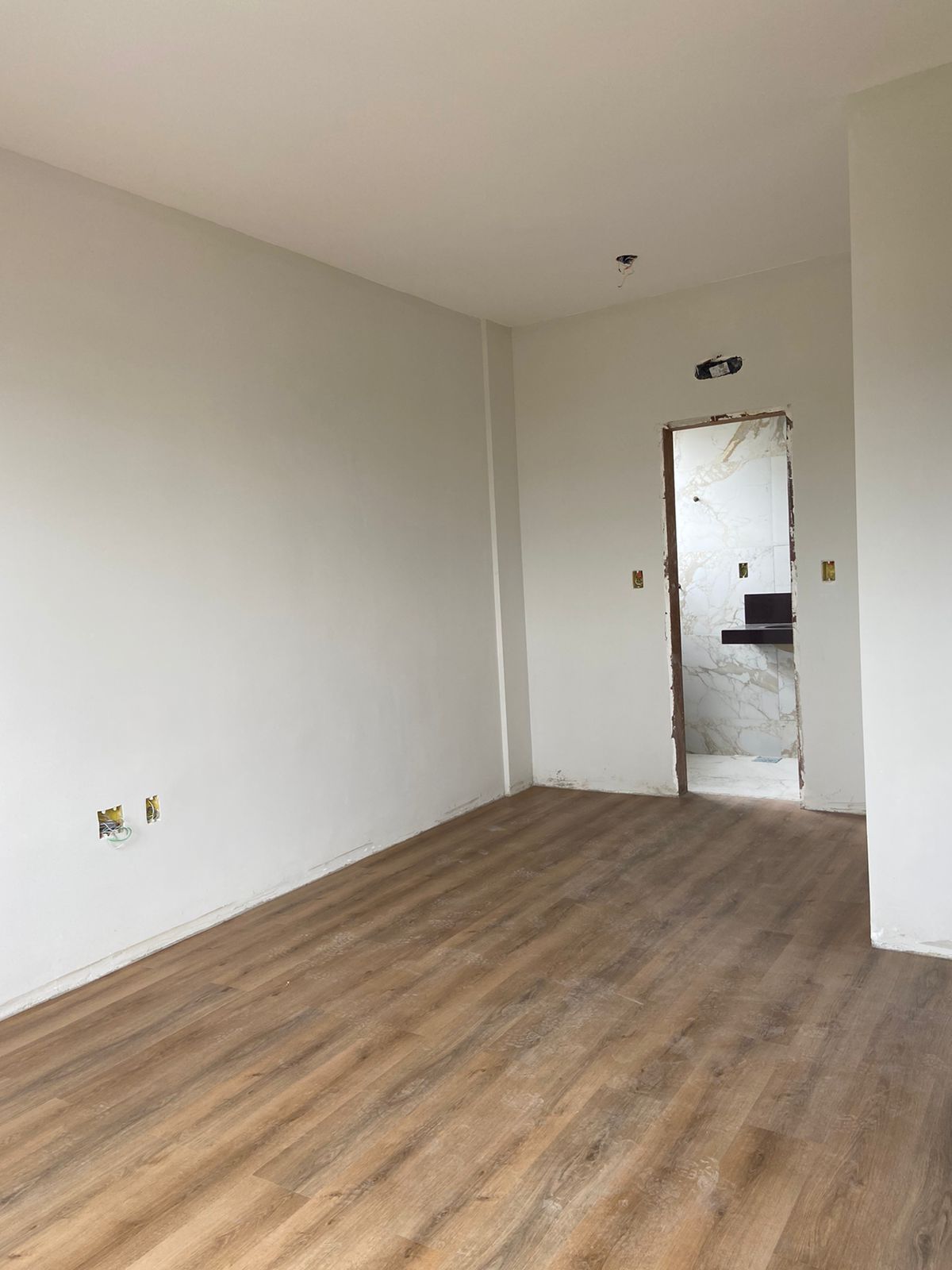 VENDO APARTAMENTO COM 03 SUÍTES NO BOA VISTA 